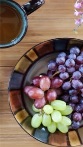 お皿にのせたぶどう2