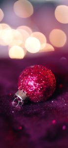 ワインカラーの飾り1