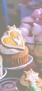 ハートの飾りのカップケーキ2