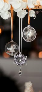 透明のクリスマスツリーの飾り4