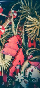 木製のクリスマスツリーの飾り2