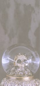 ガラスの中のドクロ1