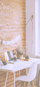 ハロウィンディスプレイの机1