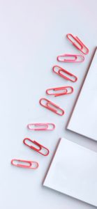 ピンクのクリップ