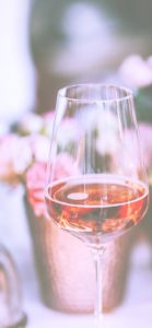 バラとワイングラス1