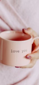 ピンクのマグカップ2