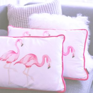 フラミンゴのクッション2