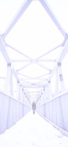 雪が積もった橋2