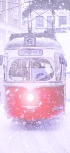 雪の中を走るトラム2