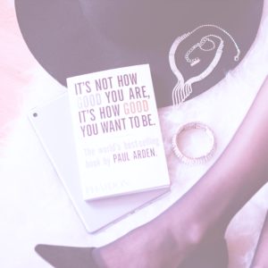 黒い帽子とアクセサリー1