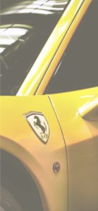 黄色いスポーツカー1