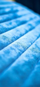 ブルーのソファー2