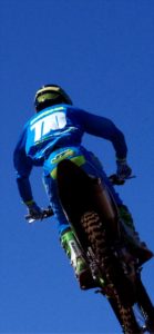 自転車に乗る人1