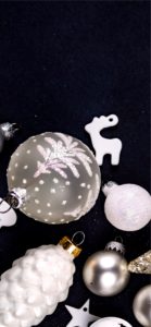 白いツリー飾り2