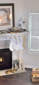 暖炉のクリスマス飾り1
