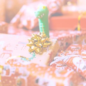 プレゼントの中の恐竜2