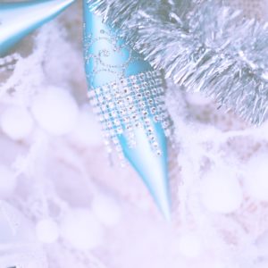 光るツリー飾り2