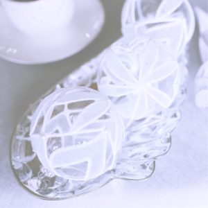 白いレースのツリー飾り2