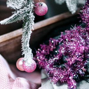 ピンクのクリスマス飾り1