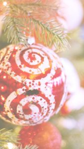 赤いツリー飾り1