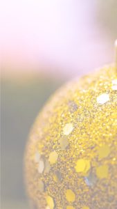 金色のツリー飾り2