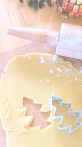 もみの木のクッキー作り1