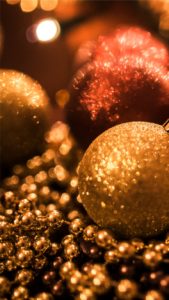 金色のツリー飾り2