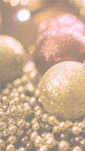 金色のツリー飾り1