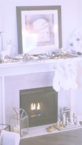 暖炉のクリスマス飾り2