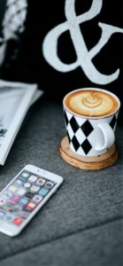 スマホとコーヒー2