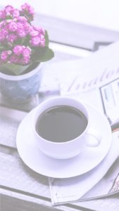 ピンクの花とコーヒー2