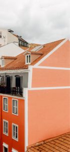 オレンジ色の建物2