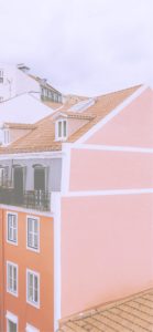 オレンジ色の建物1