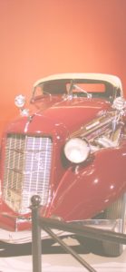 赤いクラッシックカー1