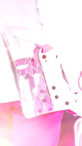 スノーボードを持ってる女の子2