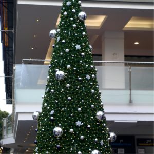 横浜・元町のクリスマスツリー2