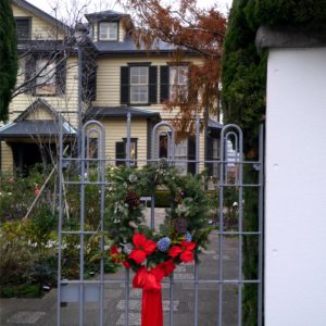 洋館とクリスマスリース1