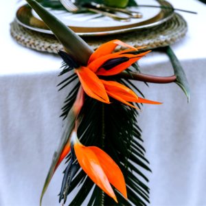 パーティテーブルの南国の花1