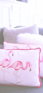 フラミンゴのクッション2