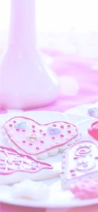 白とピンクのアイシングクッキー2