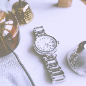 シルバーカラーの腕時計2
