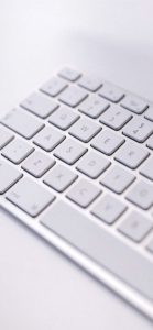白いキーボード1