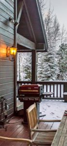 雪景色のウッドデッキ2