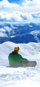 スノーボーダーと雪山2