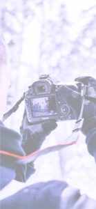 雪景色を撮影する人1