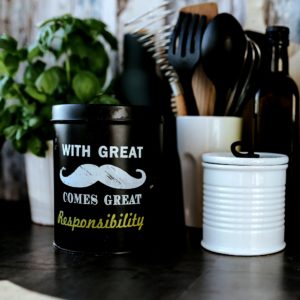 キャニスター缶