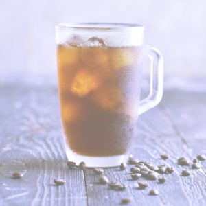 コーヒー豆とアイスコーヒー2