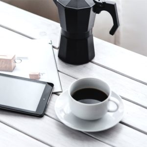 タブレットとコーヒー1