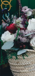 カゴに入れた花1