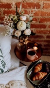 クロワッサンと花1